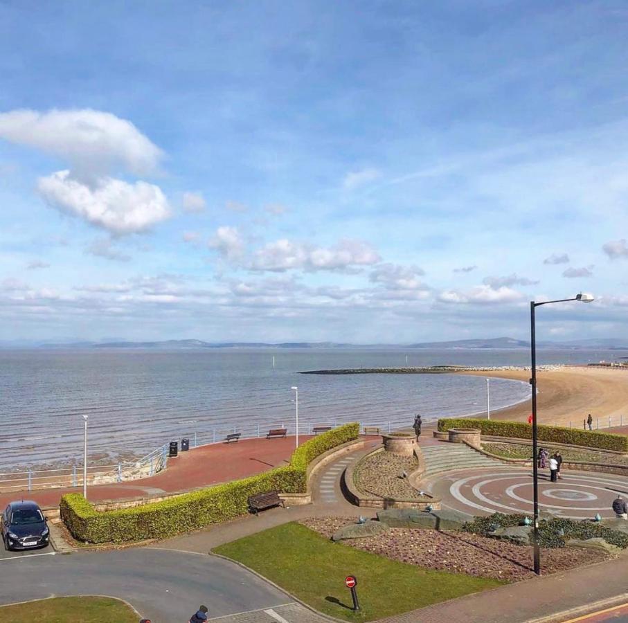 Lovely 2 Bedroom Modern Loft Apartment Sea View Morecambe Eksteriør bilde