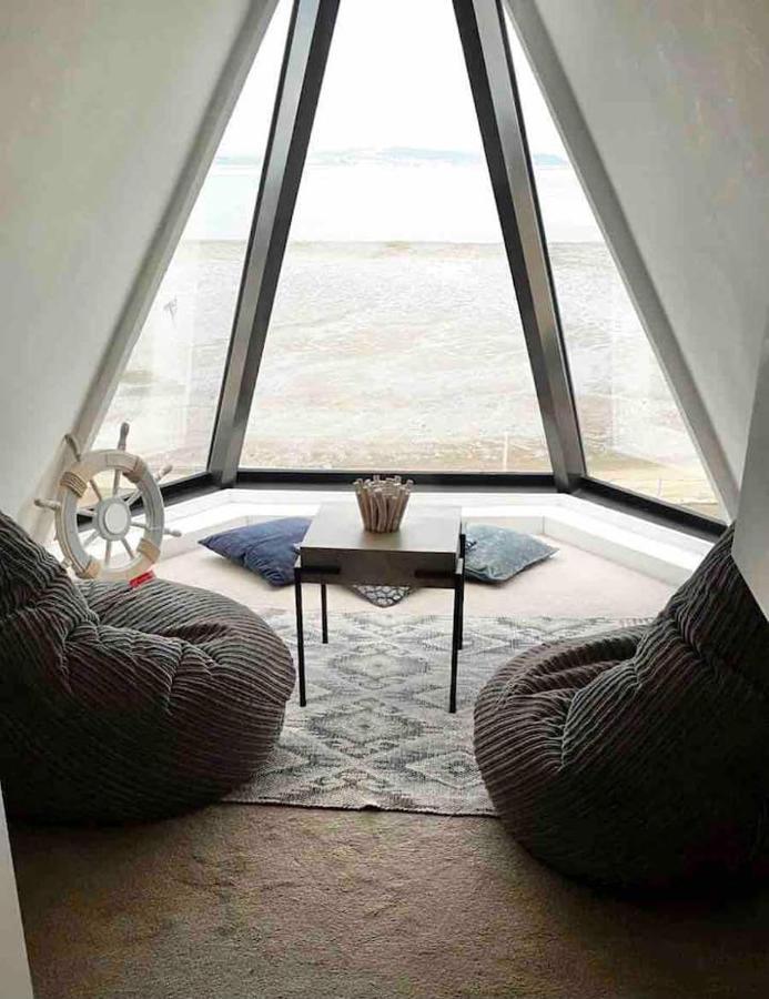 Lovely 2 Bedroom Modern Loft Apartment Sea View Morecambe Eksteriør bilde
